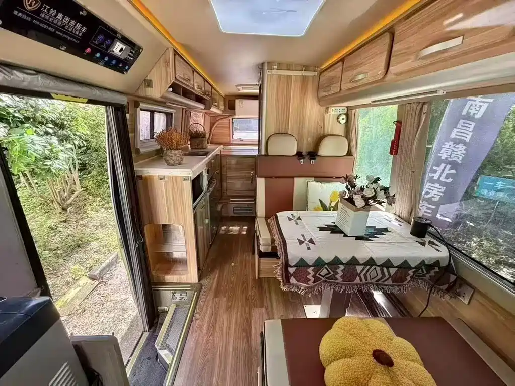 Golden Dragon Coaster 2.8 T Manual