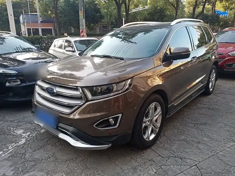 Ford Edge EcoBoost 245 2 WD Grand Sharp 7-seat