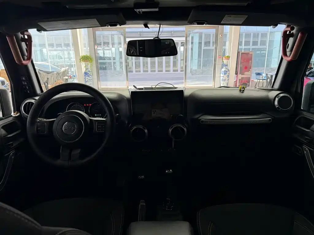 Wrangler 3.0 L Sahara 2-door