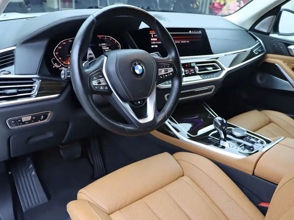 BMW X7 3.0 T US Spec