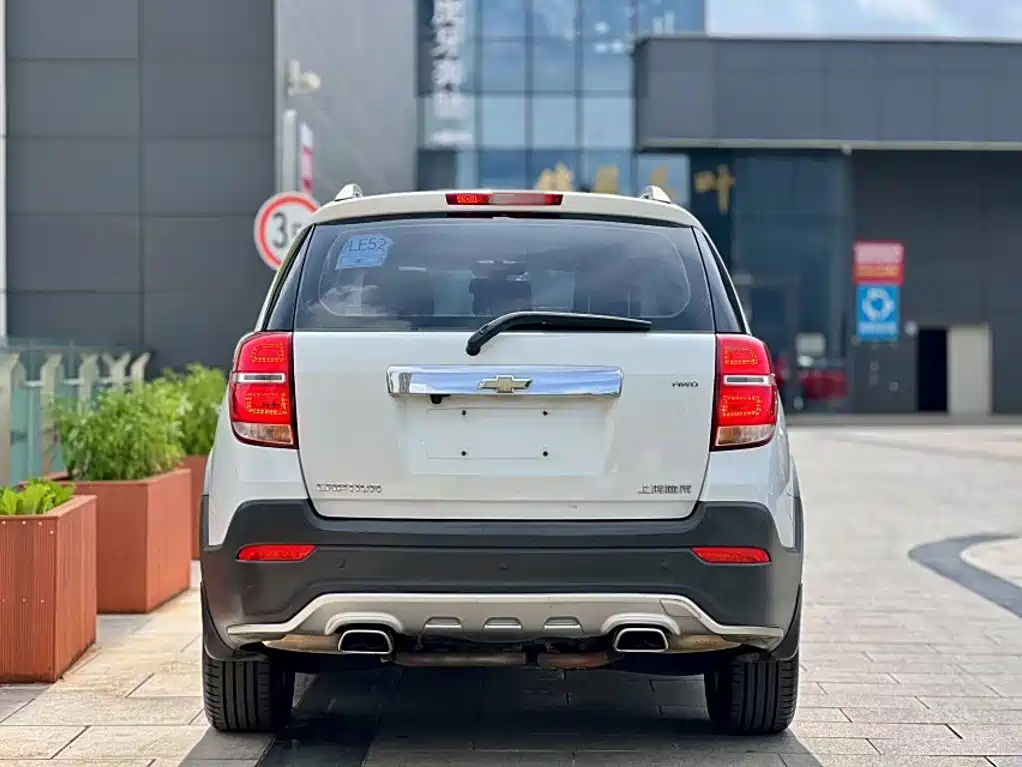 Captiva 2.4 L 4 WD Flagship 7-seat