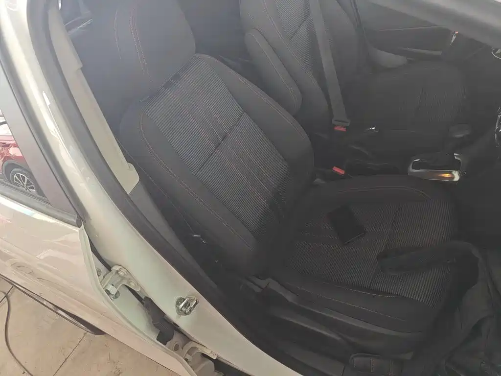 Encore 1.4 T Auto 2 WD Urban Elite