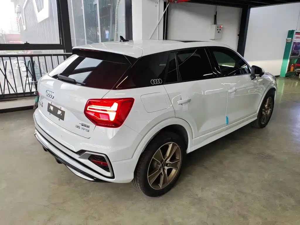 Audi Q2 L 35 TFSI Fashion Dynamic