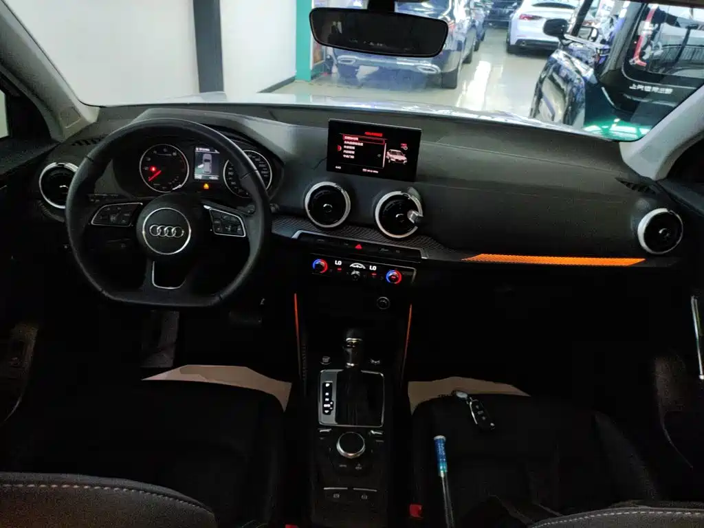 Audi Q2 L 35 TFSI Fashion Dynamic