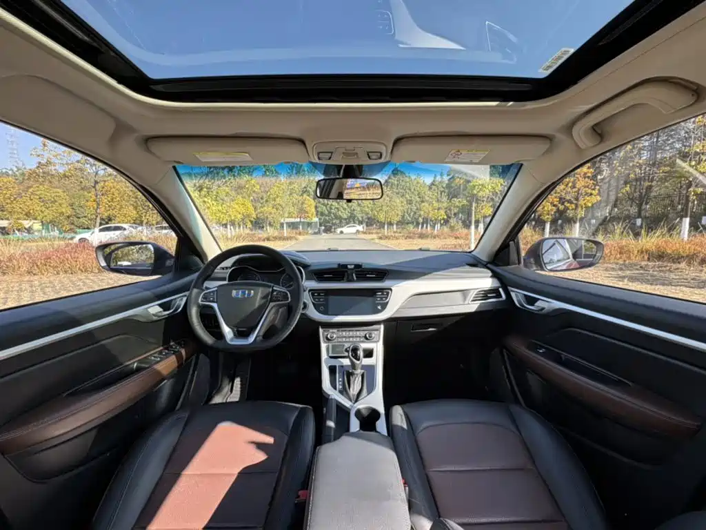 Vision 1.5 L Auto Happy