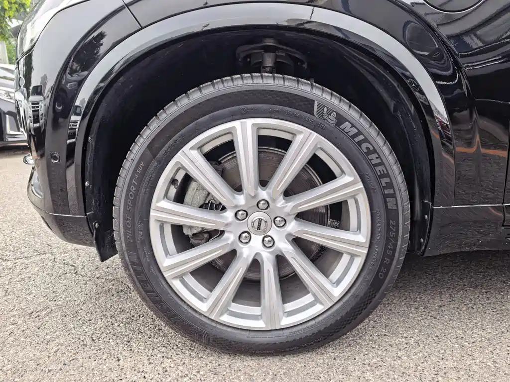 Volvo XC90 PHEV 沃尔沃XC90插电式混动 2017款 E驱混动 T8 智尊版 7座