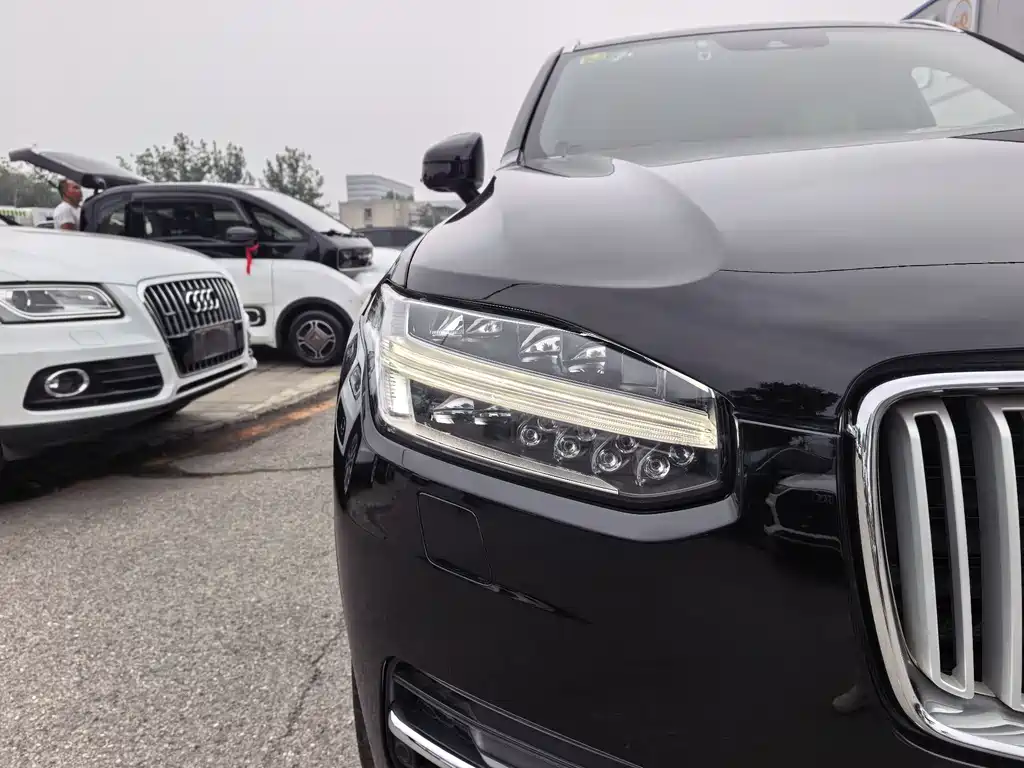 Volvo XC90 PHEV 沃尔沃XC90插电式混动 2017款 E驱混动 T8 智尊版 7座