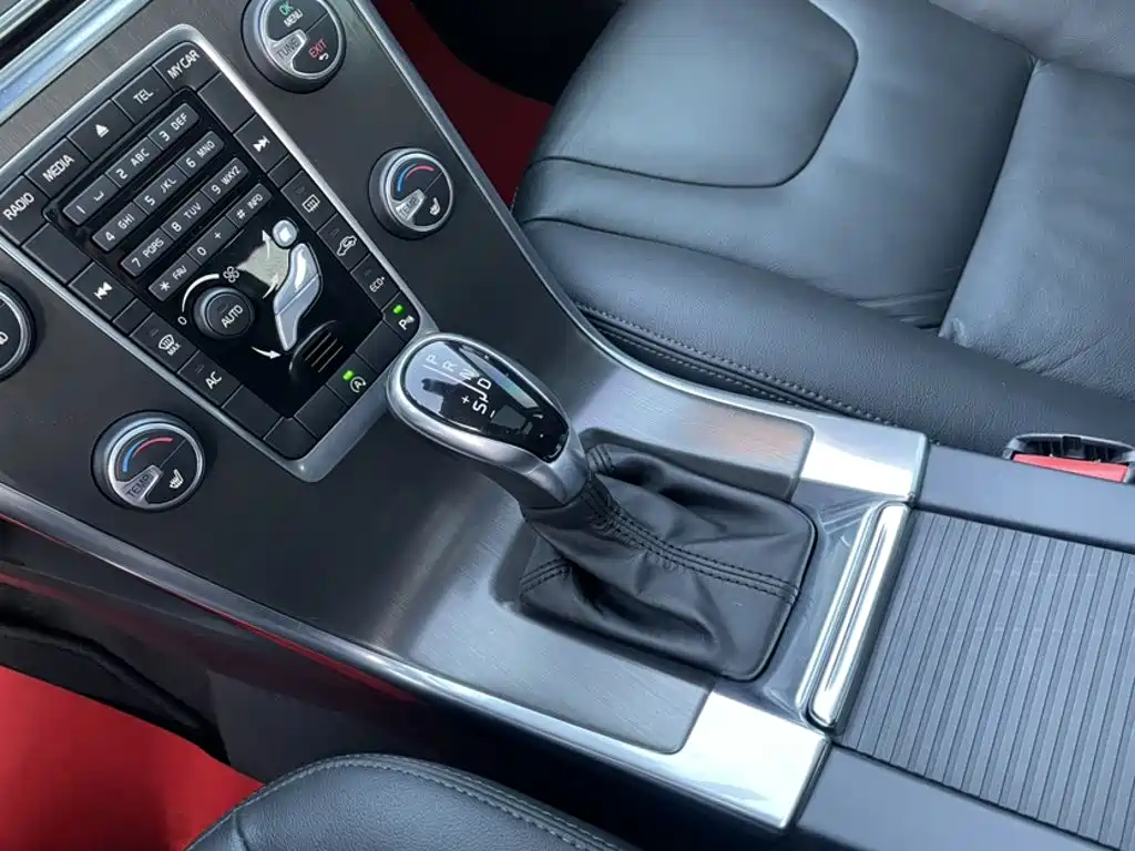Volvo XC60 (Import) 沃尔沃XC60进口 2014款 改款 T5 智逸版