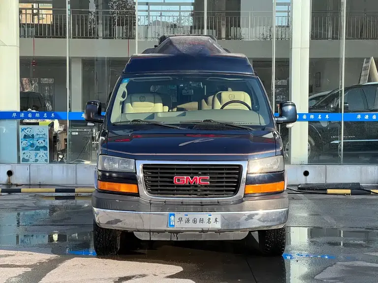 GMC SAVANA 6.0 L Auto