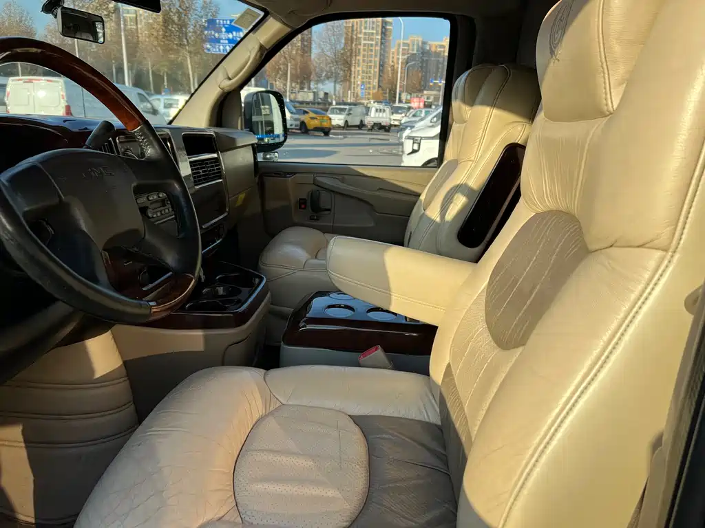 SAVANA 6.0 L Auto