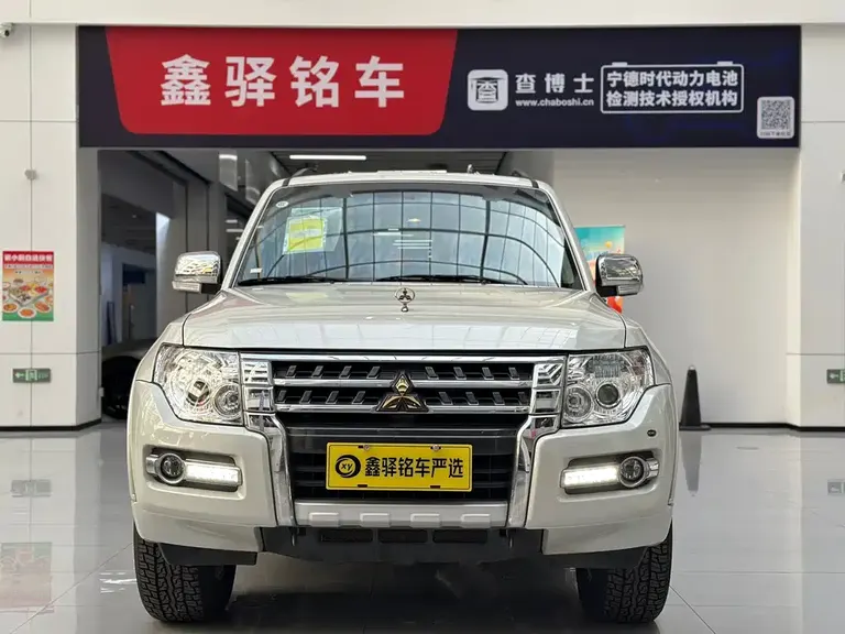 Mitsubishi Pajero (Import) 3.0 L Auto