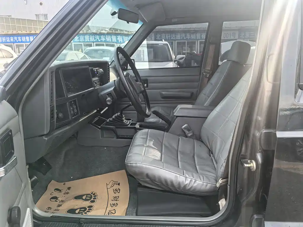 Beijing Jeep Beijing Jeep 95 2.5 L 4 WD