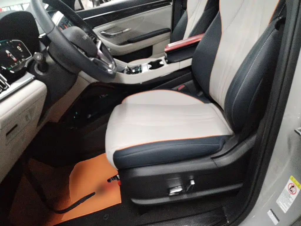 Song PLUS NEV Champion DM-i 150 KM Flagship PLUS