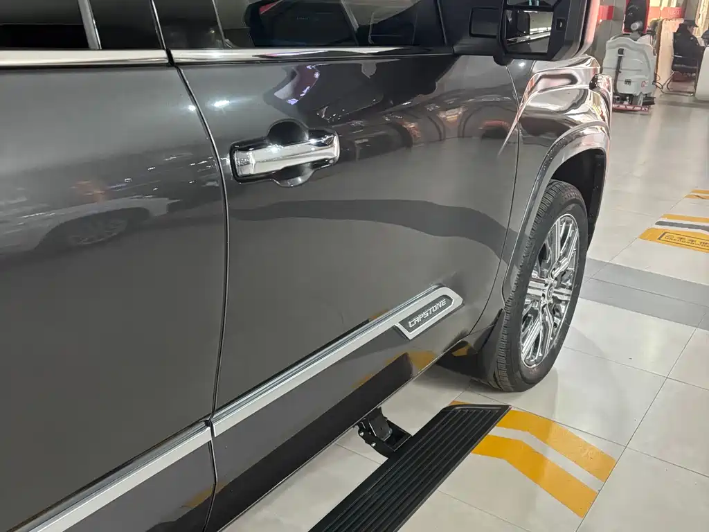 Tundra 3.5 L Auto