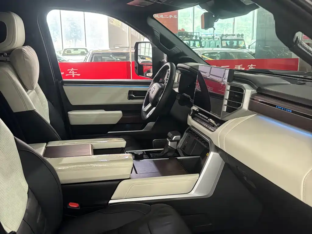 Tundra 3.5 L Auto