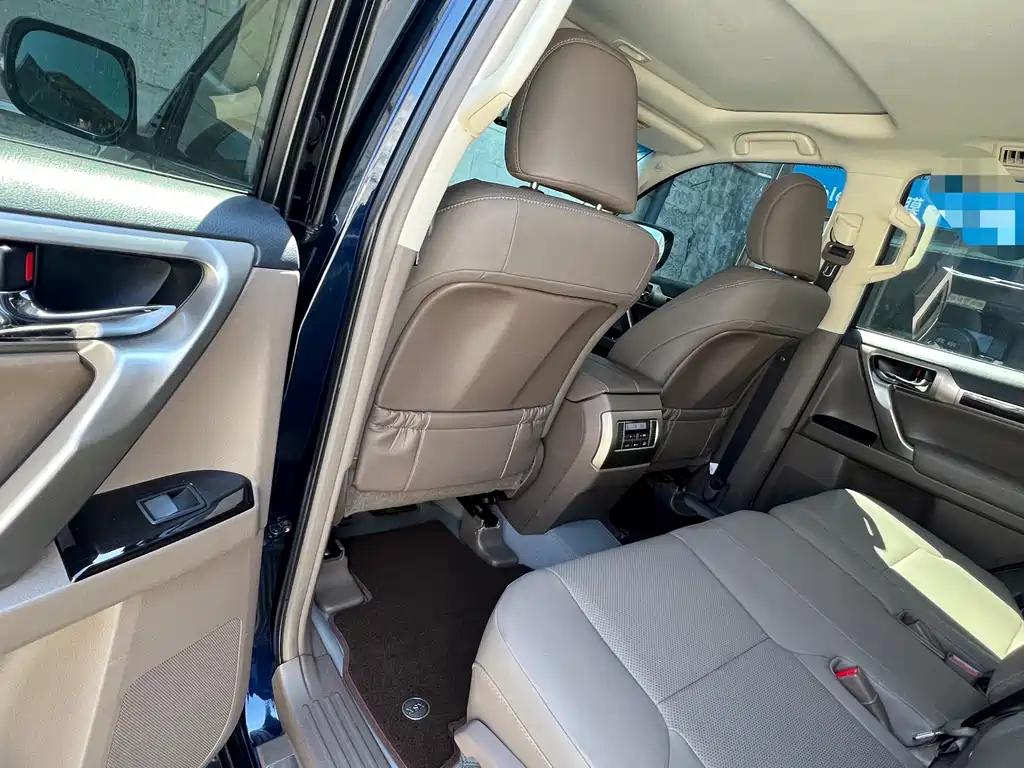 Lexus GX 460 Middle East