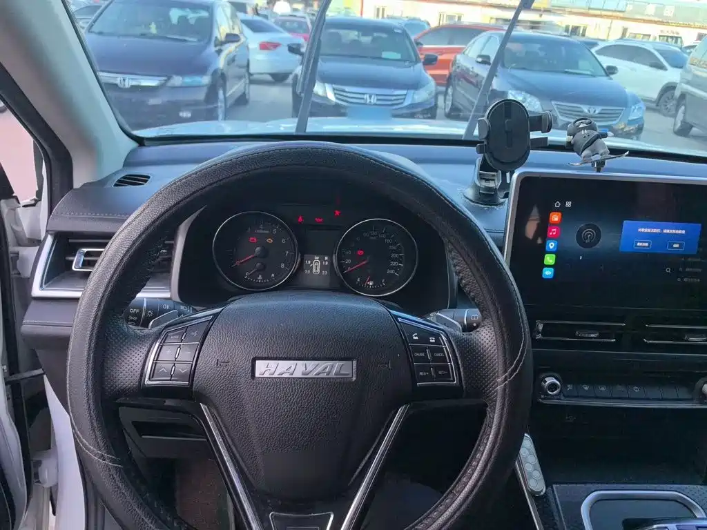 Haval M6 PLUS 1.5 T DCT Luxury Connected