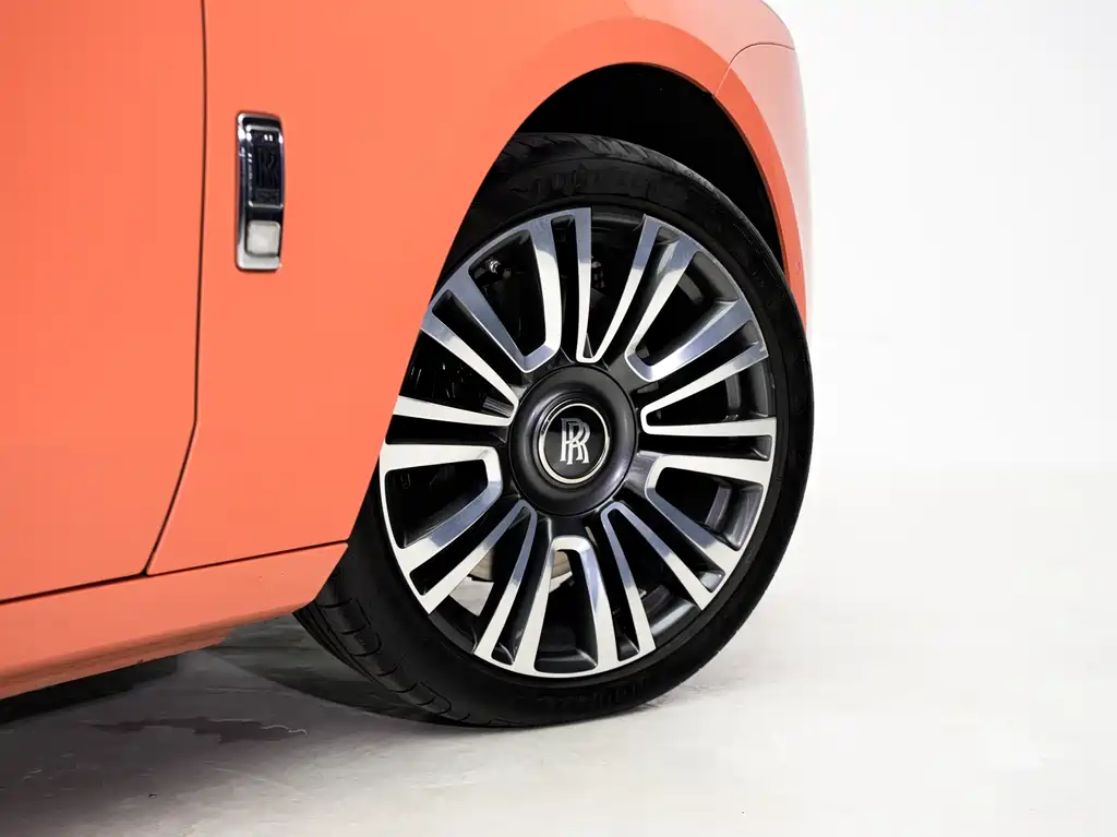 Ghost 古思特 2022款 6.7 T 标准轴距版