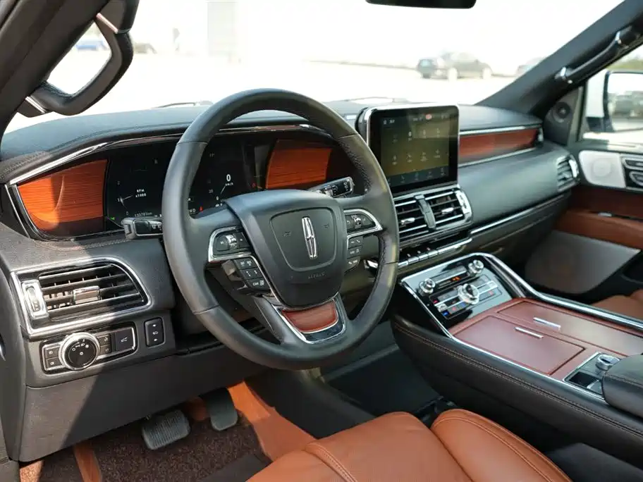 Navigator 3.5 T Honor Shine
