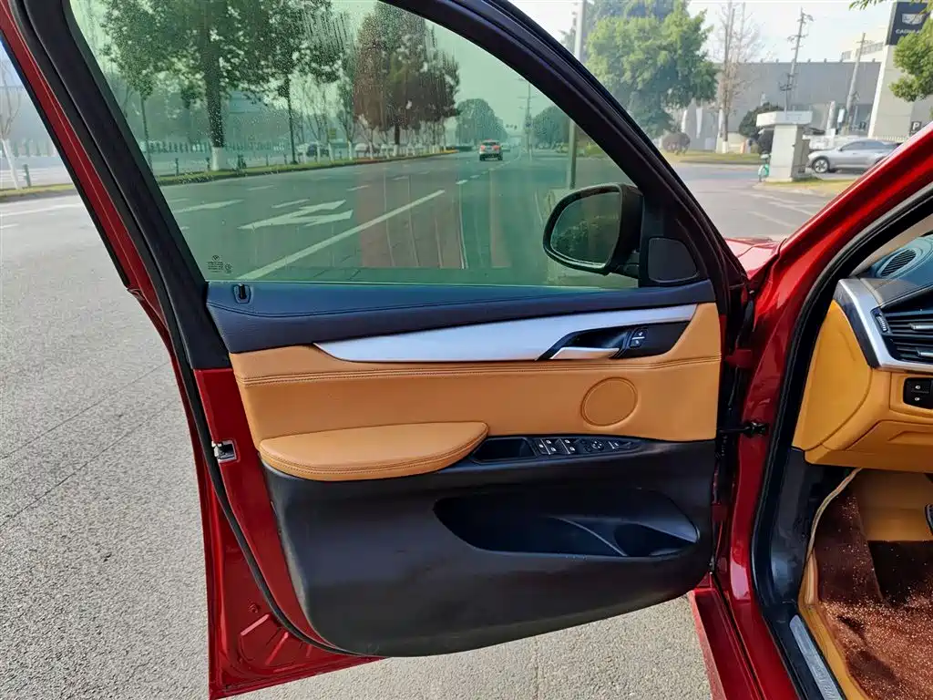 BMW X6 3.0 T Middle East