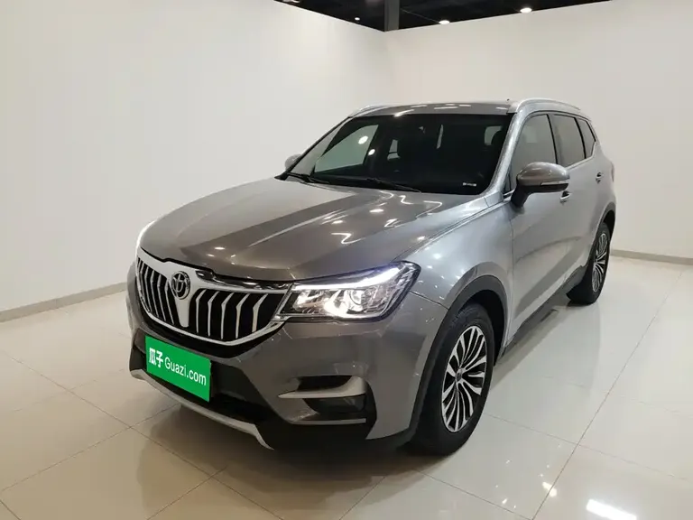 Brilliance V6 1.5 T Auto Distinguished