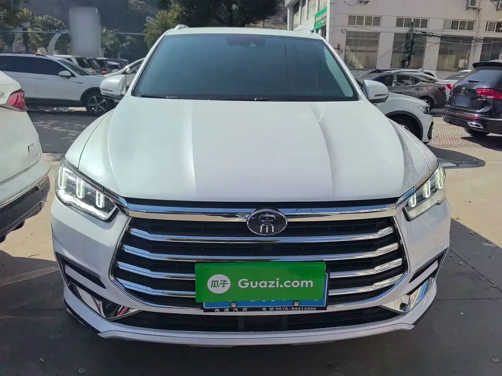 Song Pro 1.5 T Auto Luxury
