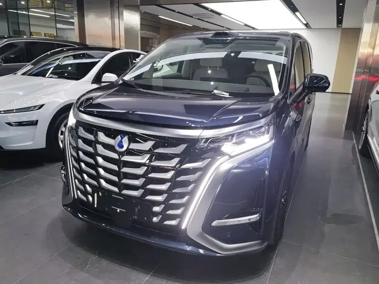 Denza D9 DM-i Smart Drive 1020 4 WD Flagship