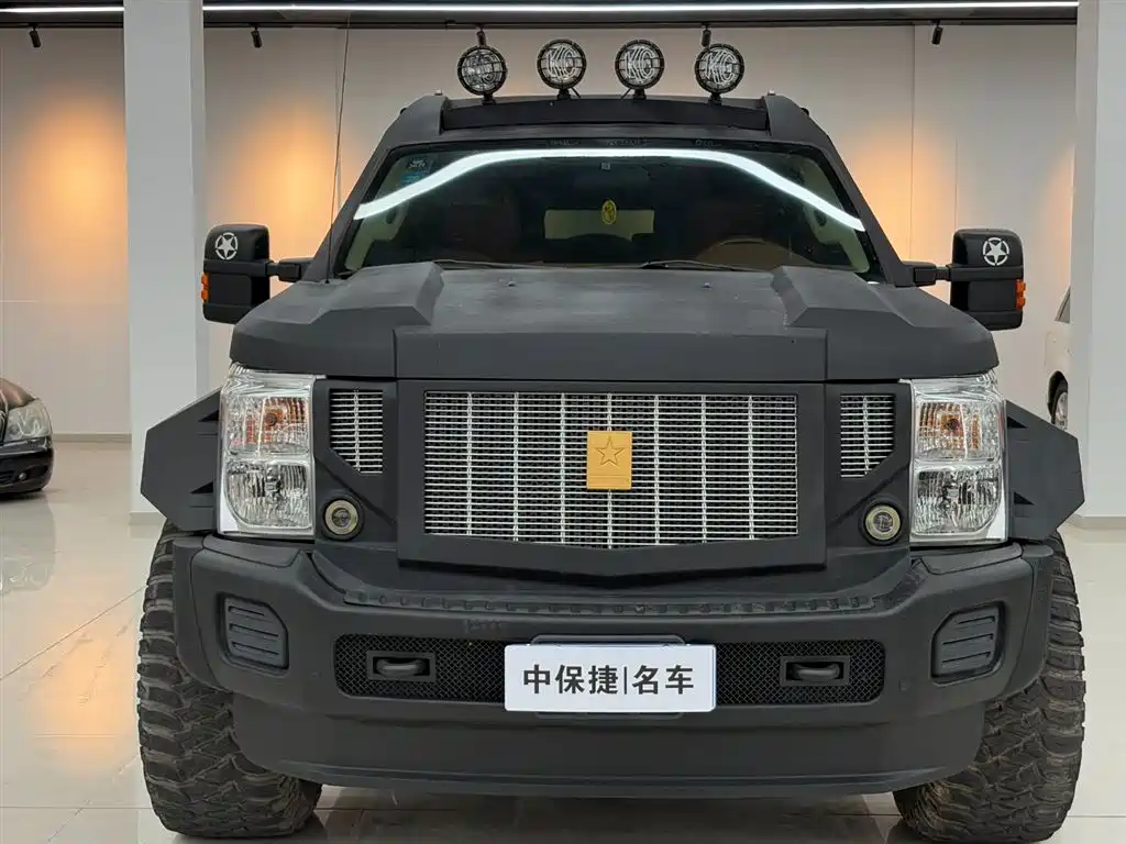 Zhanche 战车 2014款 6.8 L 自动