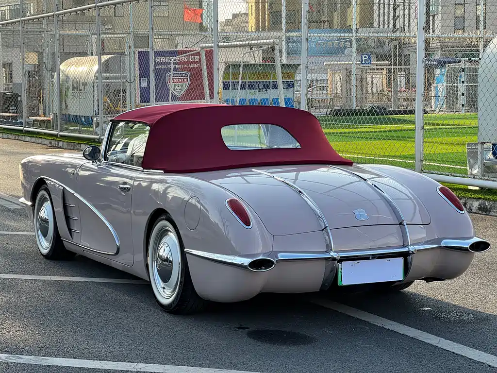 SS Dolphin 1.5 L Auto