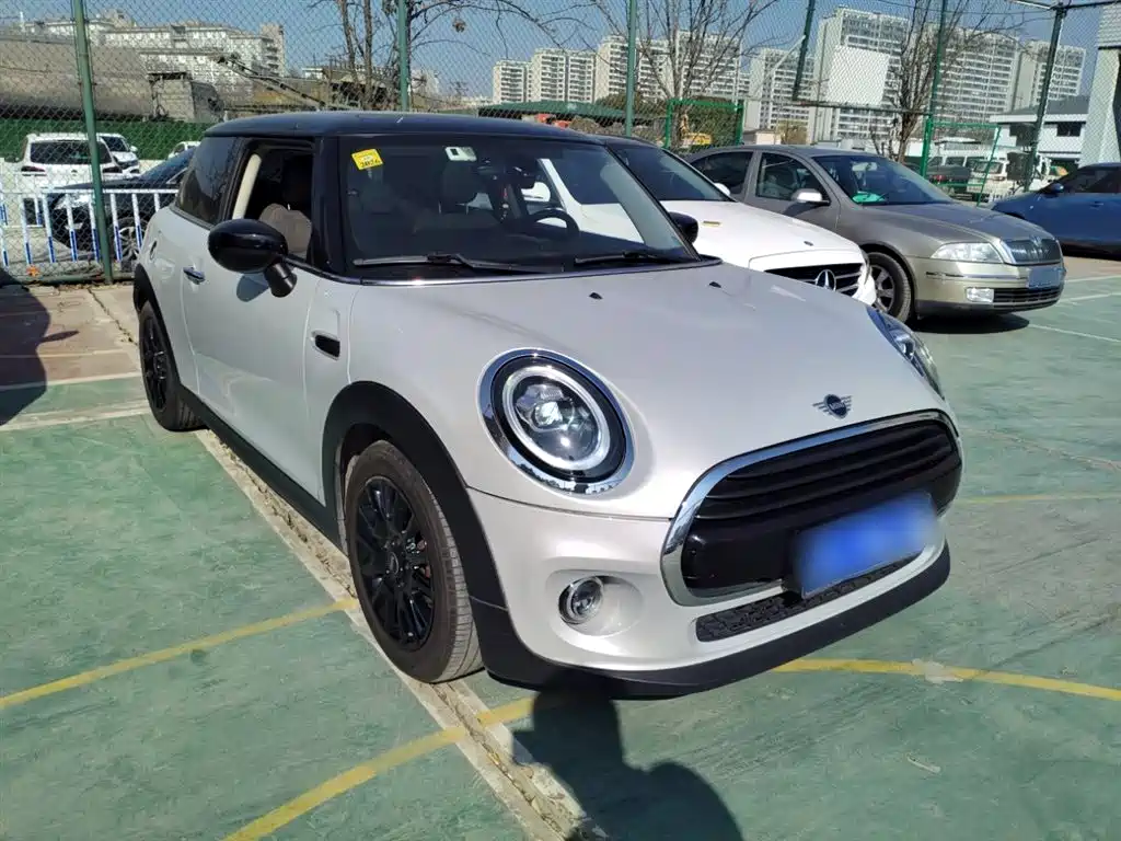MINI 1.5 T COOPER Classic