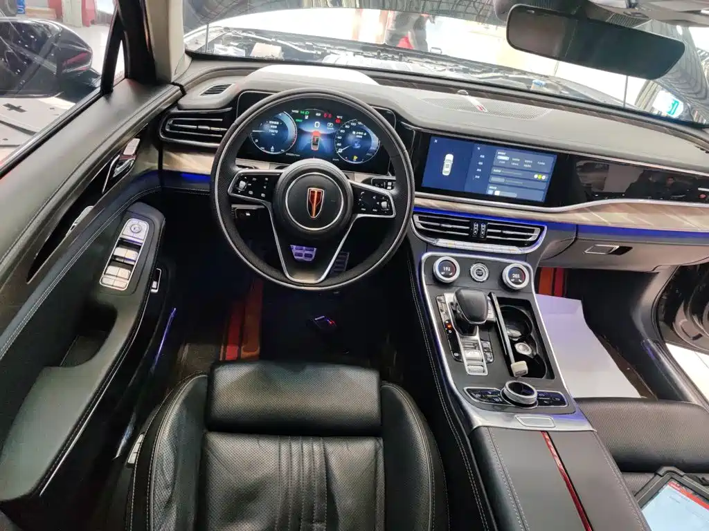 Hongqi H9 2.0 T Connected Flagship Enjoyment