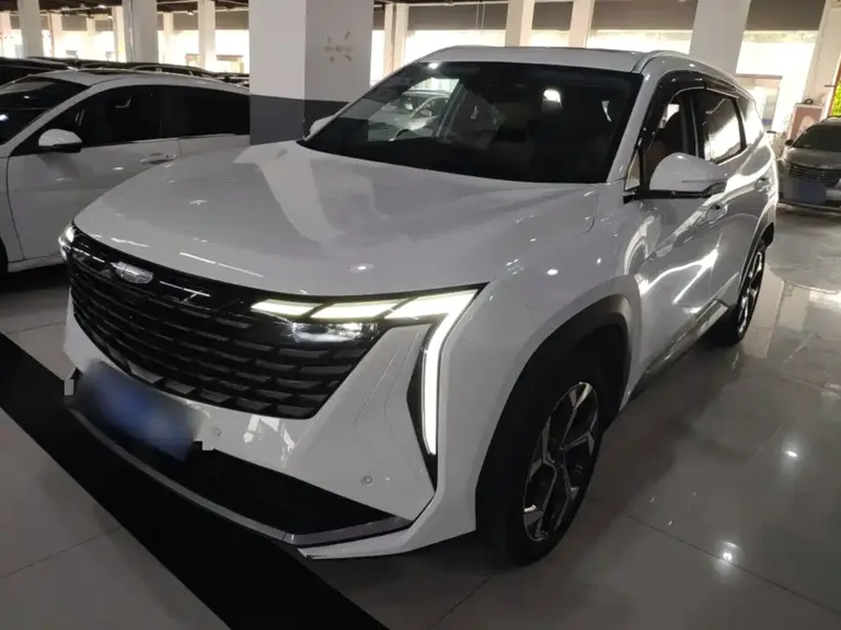 Geely Boyue L 1.5 TD DCT Distinguished