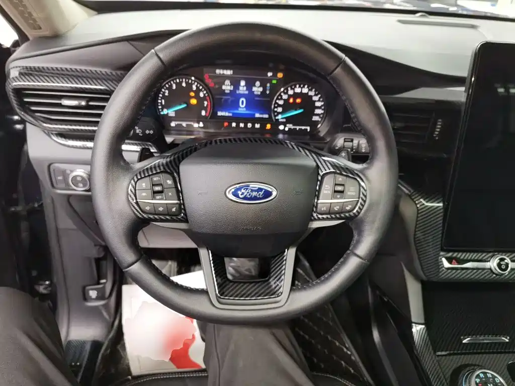 Explorer EcoBoost 285 4 WD Style 6-seat