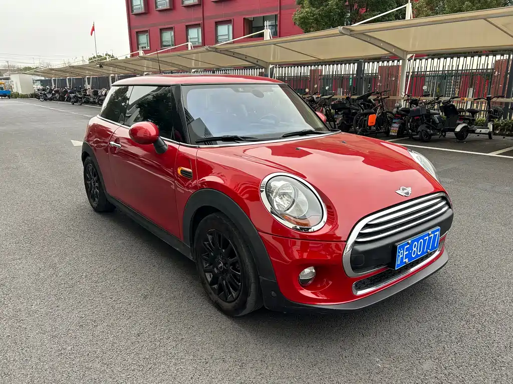 MINI 1.2 T ONE+