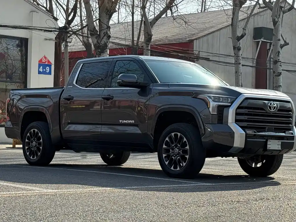 Tundra 坦途 2022款 3.5 T 加规版