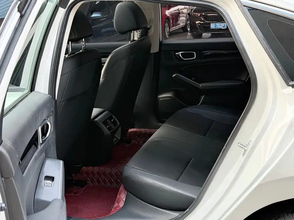 Integra 240 TURBO CVT Luxury
