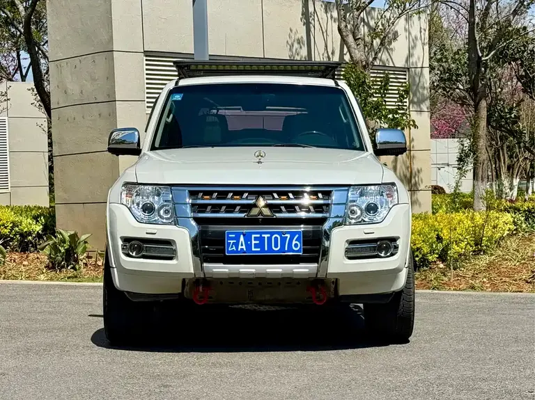 Mitsubishi Pajero (Import) 帕杰罗(进口) 2020款 3.8 L 中东版