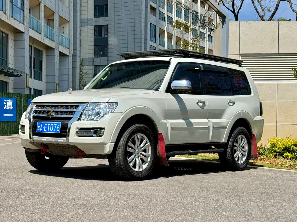 Pajero (Import) 帕杰罗(进口) 2020款 3.8 L 中东版