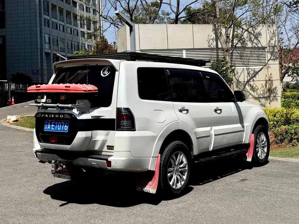 Pajero (Import) 帕杰罗(进口) 2020款 3.8 L 中东版