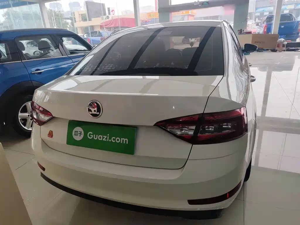 Octavia TSI230 DSG Comfort