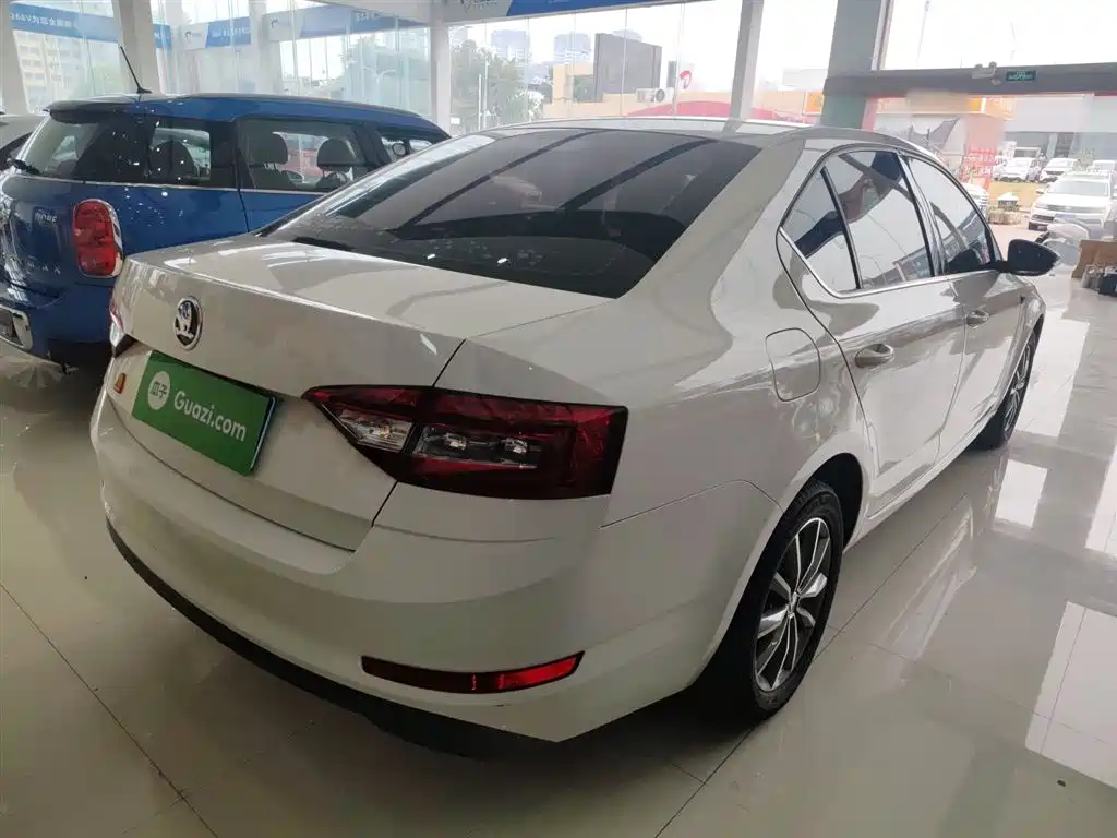 Octavia TSI230 DSG Comfort