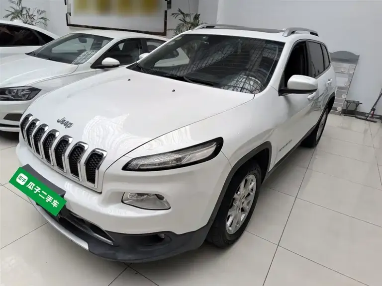 Jeep Cherokee 2.0 L Superior