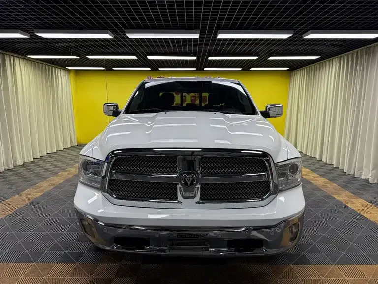 RAM Trucks 5.7 L Auto
