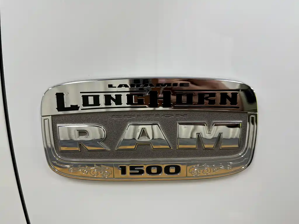 RAM Trucks 5.7 L Auto