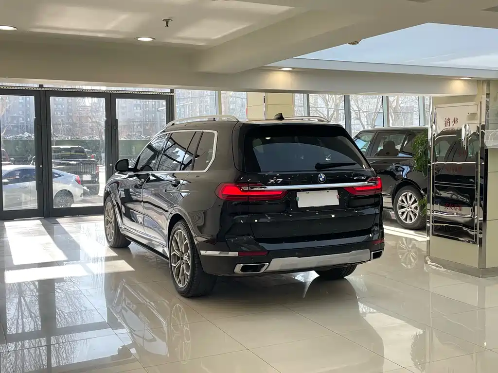BMW X7 3.0 T US Spec
