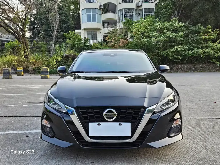 Nissan Teana 2.0 L XL Upper AD1 Smart Travel Navigator