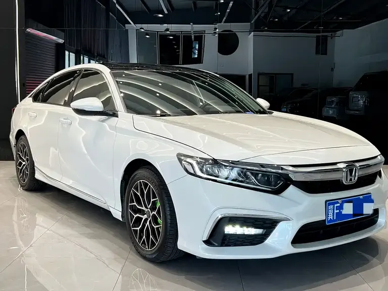 Honda Inspire 260 TURBO Elegant CN-V