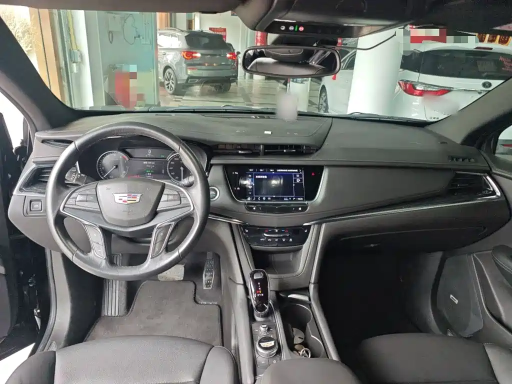 Cadillac XT5 2.0 T 2 WD Luxury