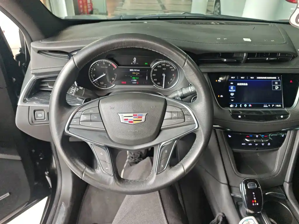 Cadillac XT5 2.0 T 2 WD Luxury