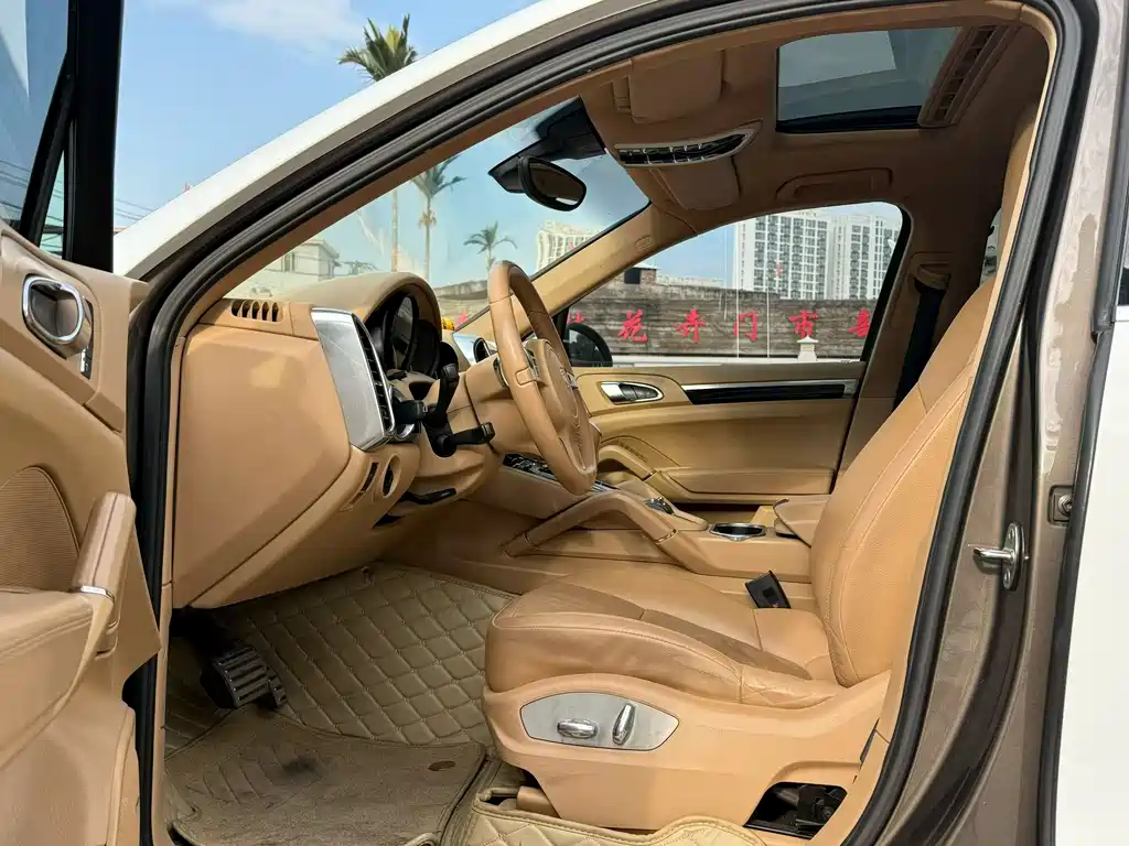 Cayenne Cayenne 3.0 T US Spec